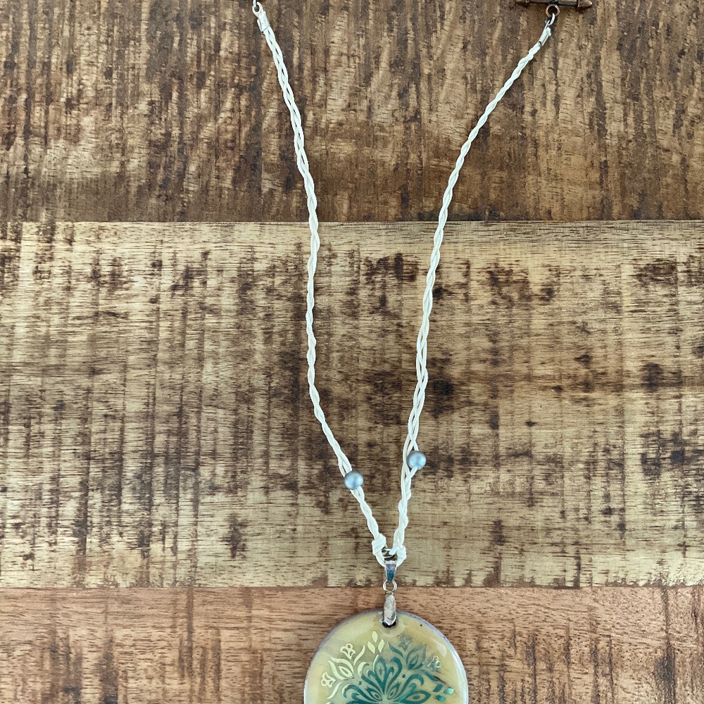 Shell necklace